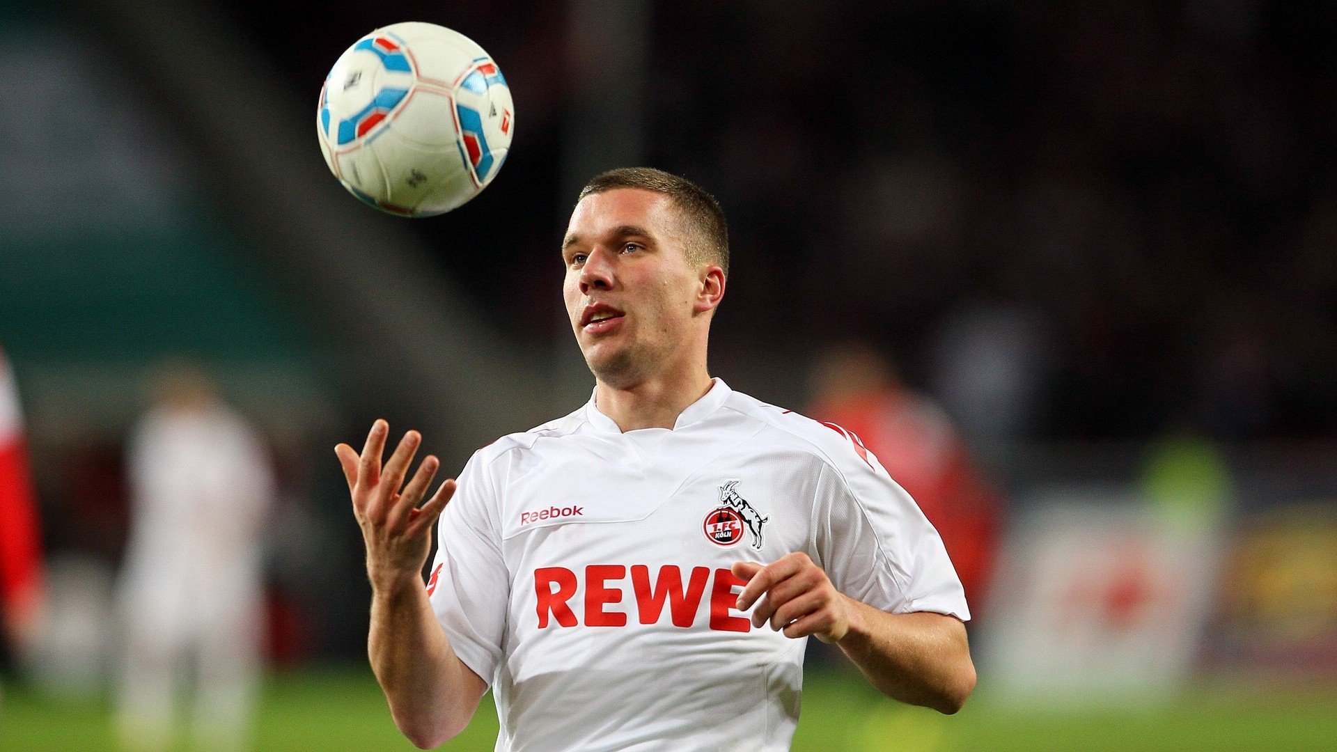 亚冠联赛中国足球战胜 球员配合默契十足，亚冠联赛中国足球战胜 球员配合默契十足