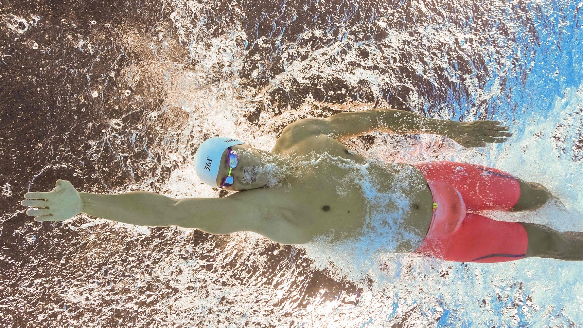 女子200蝶划频–划幅关系曲线